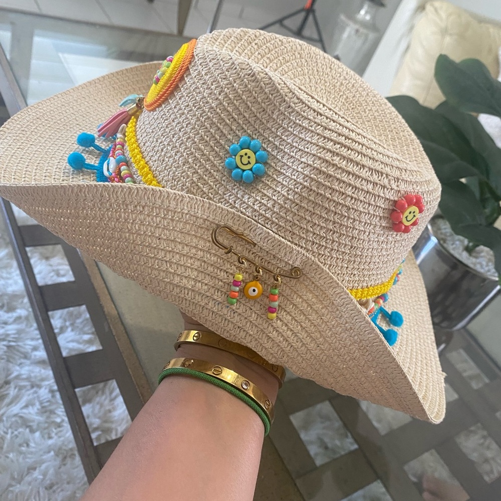 Straw hat